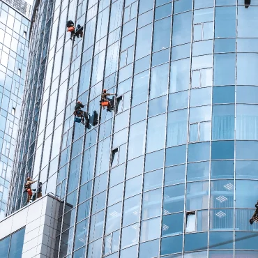 Professional high rise window cleaners